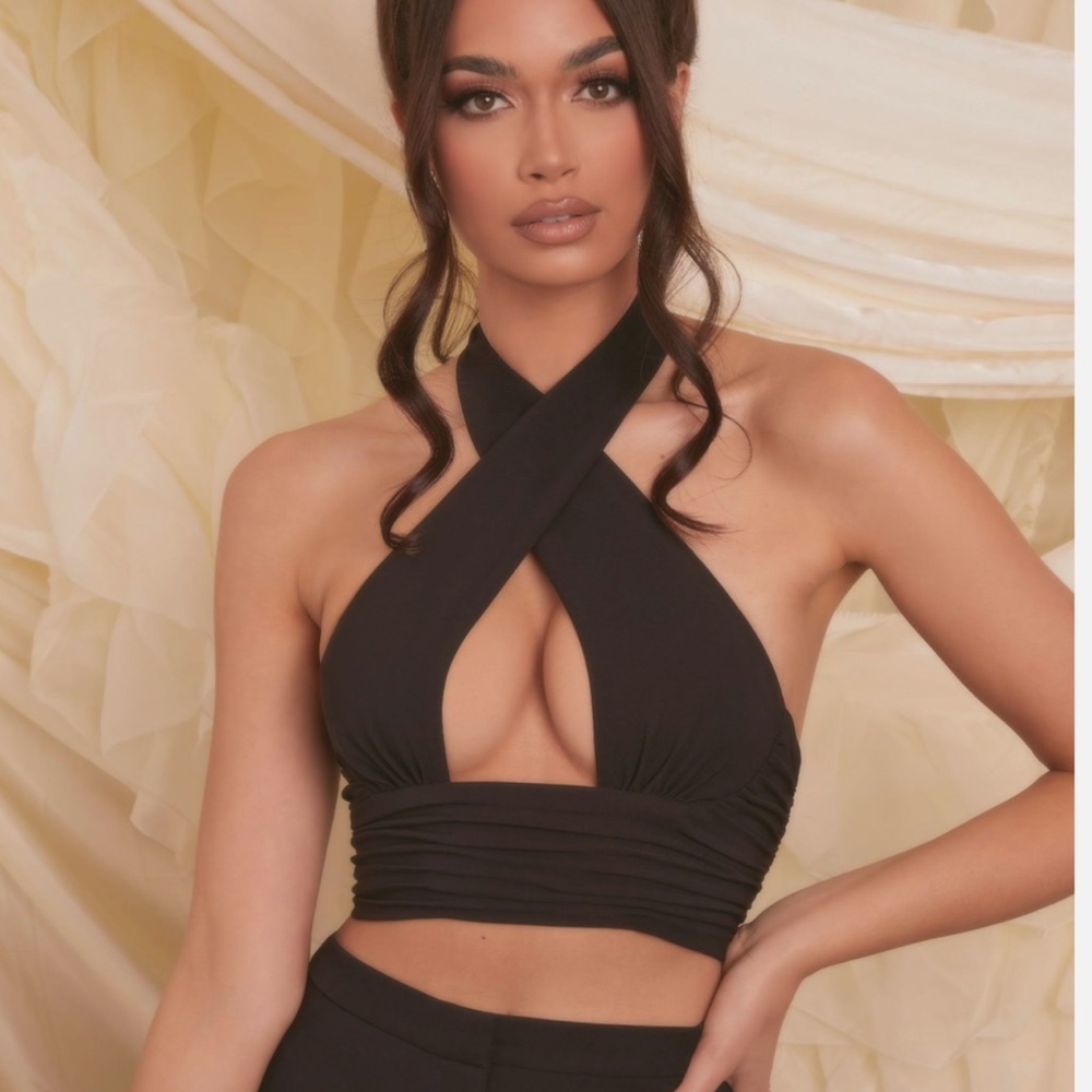 NWT Oh Polly self made cut out cross neck crop top in black